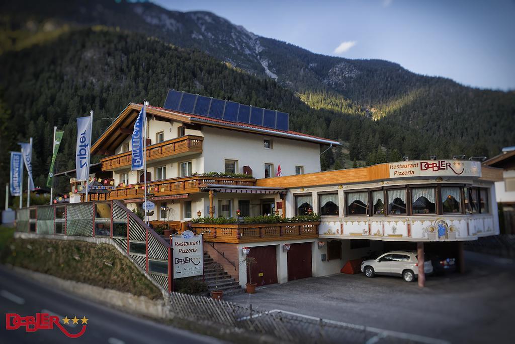 Ferienhotel Dobler Weissenbach am Lech Exterior foto
